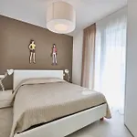 Les Maisons Apartments