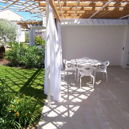 Appartamento Les Maisons *